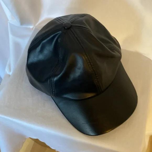 Pleather baseball cap - Picture 2 of 3